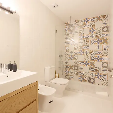 Hm - B Studio Mercadores 4g Oporto
